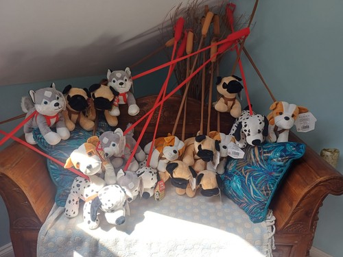 Toys dogs - -,